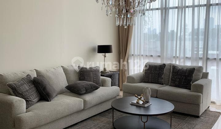 SALE APARTEMEN SENOPATI SUITES, 197m2, 3BR+1,Fully Furnished Modern, Private Lift, Murah hanya 10,5M. DENNIS WONG - 08522291xxxx