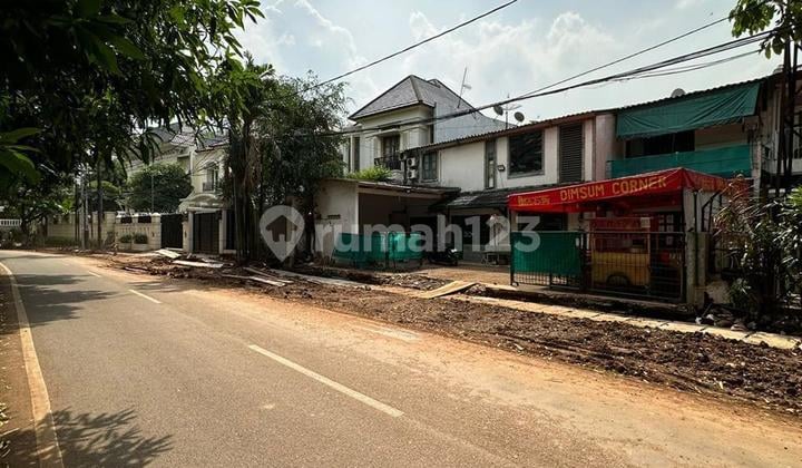 COMMERCIAL PROPERTY in SENOPATI Area. Land Size 321m²/Building Size 200m². 2 Floors. Price 18M.
