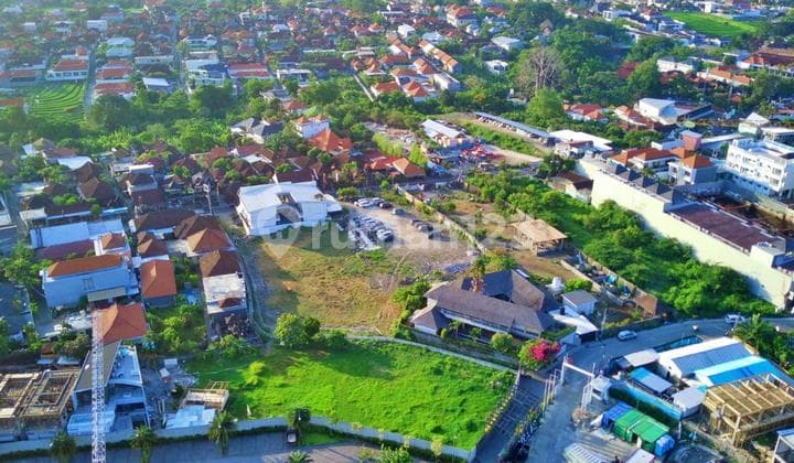 Dijual Tanah Murah di Pantai Batu Bolong. Lt 2.045M2. Harga 3 Milyar Per Are