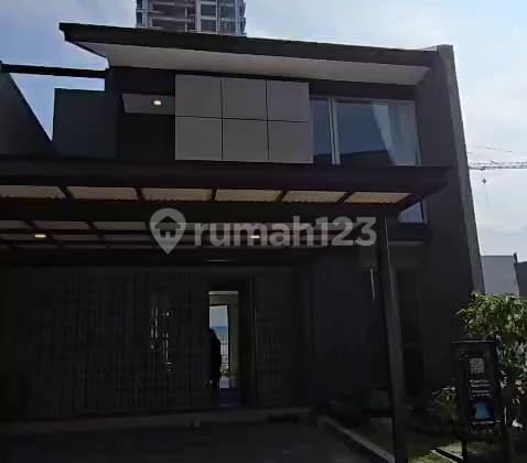 Luxury Home in an Exclusive Area with a Natural Ambiance & Premium Facilities