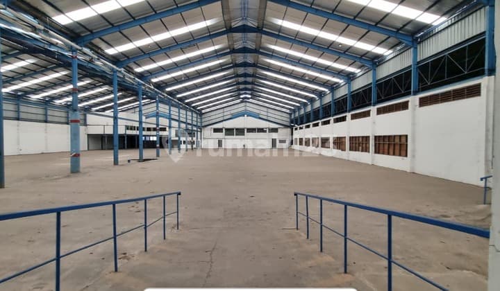 for rent Good Warehouse ready to use 300 m2 in Periuk, Tangerang.
