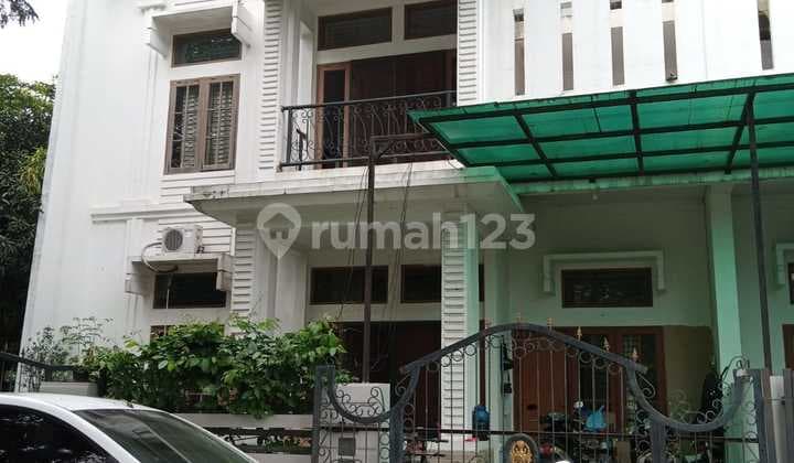 Siap Huni, Rumah, 2 Lantai, SHM, Dekat Akses Tol, Bebas Banjir Mahkota Modernland