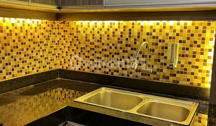 RUMAH BESAR DISEWA! PORIS PARADISE EKSKLUSIF LT 160M² - 4KT - SEMI FURNISHED