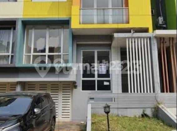 For Quick Sale: 2-Story House in Modernland Cluster Costa Rica