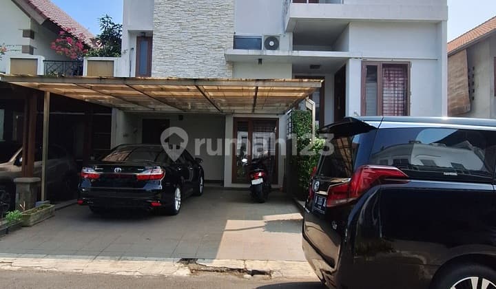 Disewakan rumah semi furnished di Alam Sutera, tangerang