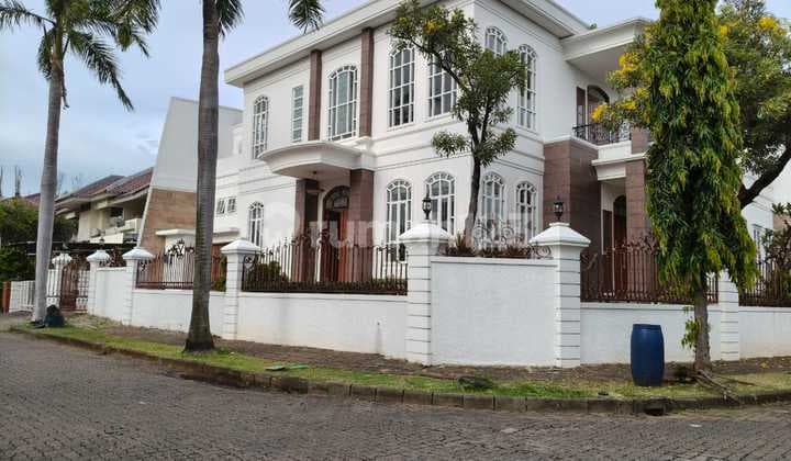 Di Sewa Rumah Pantai Mutiara Pluit.