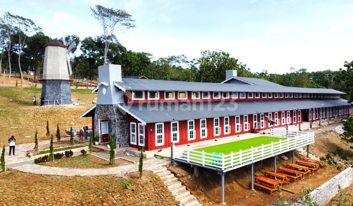 INVEST IN STRATEGIC LAND PLOTS AT PUNCAK DUA