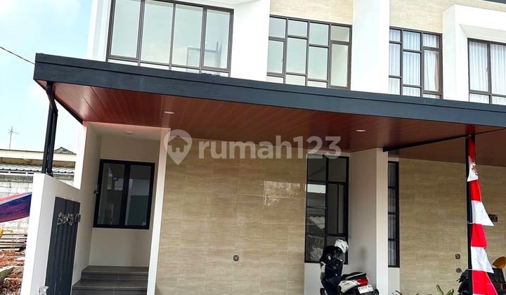 RUMAH 2 LANTAI SIAP HUNI SYARIAH AKSES MUDAH