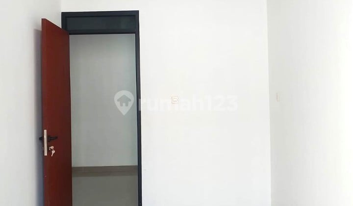JUAL CEPAT RUMAH 2 LANTAI HARGA MELAMBAI