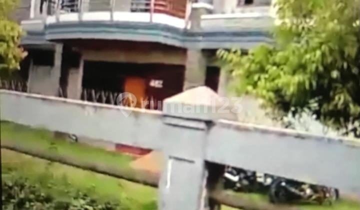 Large Warehouse and Strategic Location on Mainroad Padalarang