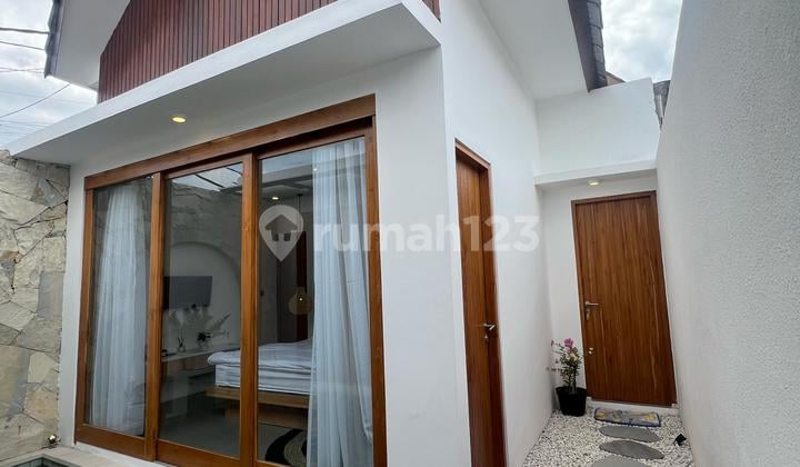Modern Tropical Villa Seminyak Kerobokan 2br
