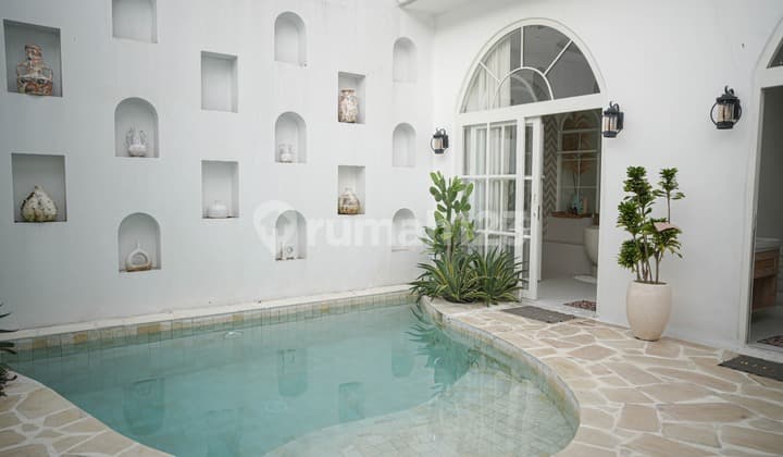 Exclusive Dual - Villa Complex In Bali, High Yield Investment