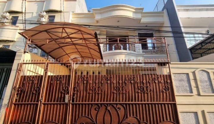 Mango Tree Big House ready to occupy, Taman Sari, West Jakarta