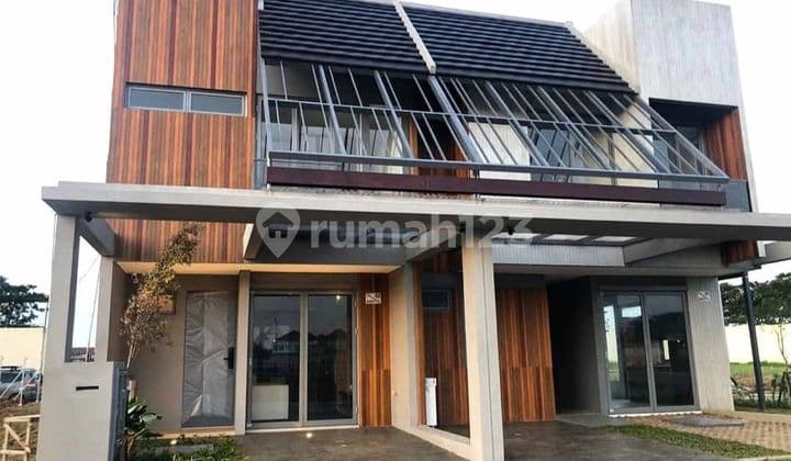 Rumah 2 lantai bergaya Jepang lokasi strategis konsep kota mandiri