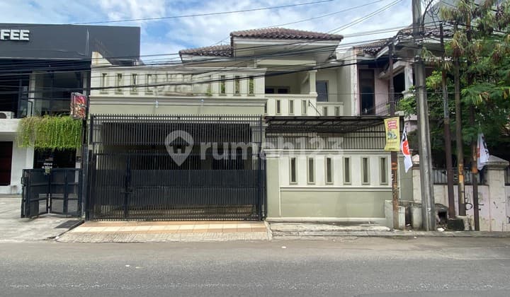 Rumah Luas 2 Lantai Shm Di Boulevard Galaxy Bekasi