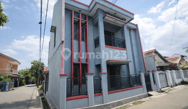 Dijual Rumah Mapan di Komplek Pemda Jatiasih - Cuma 5 Menit ke Pintu Tol Jorr!