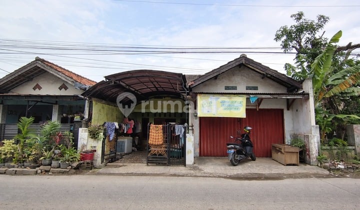 Rumah Strategis Pinggir Jalan Dekat Cinity Cikrang Bekasi