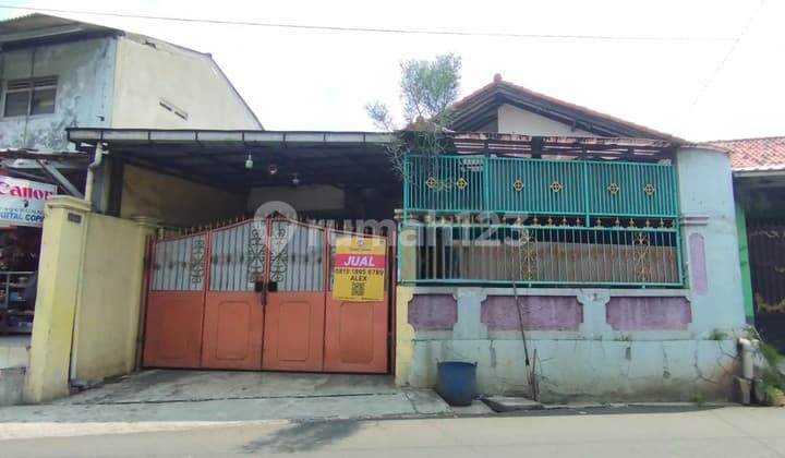 Rumah Luas Pinggir Jalan Di Bekasi Timur