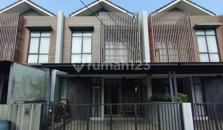 Dibawah Harga Pasara!!! Rumah Cantik & Terawat, 2 Lantai, Siap Huni di Grand Residence Setu Bekasi