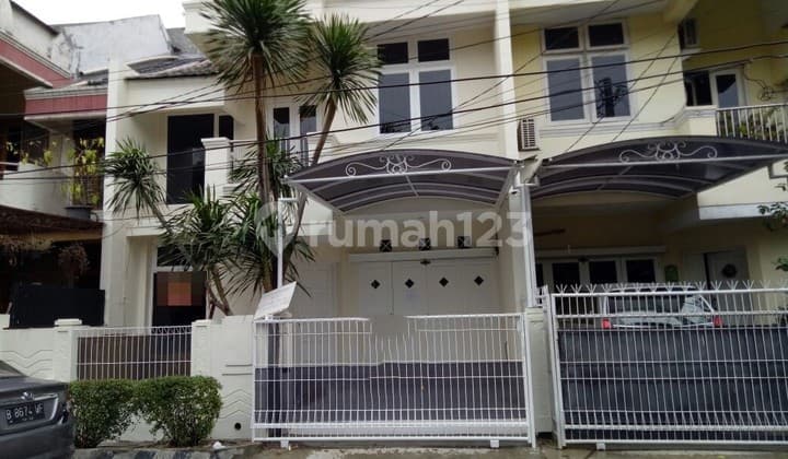 Dijual Rumah Dalam Cluster Bebas Banjir di Galaxy Bekasi