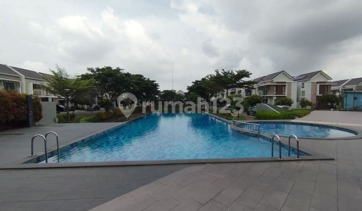 Rumah Hook 2 Lantai Di Summarecon Bekasi