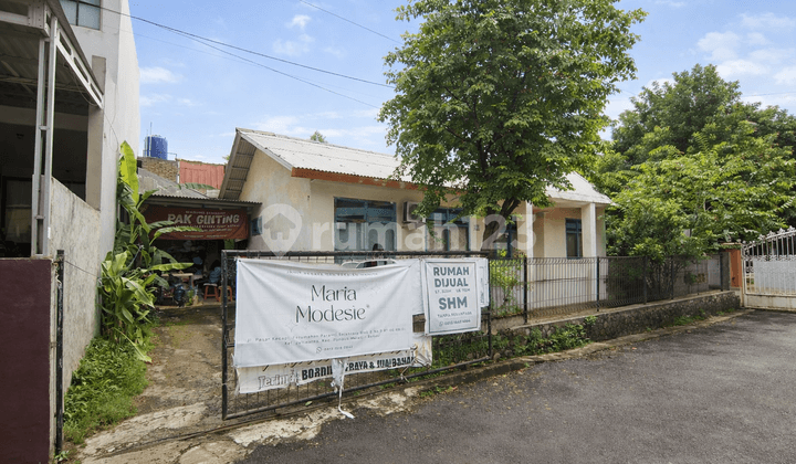 Rumah Hitung Tanah!!! Lokasi Bebas Banjir di Jatiwarna Bekasi