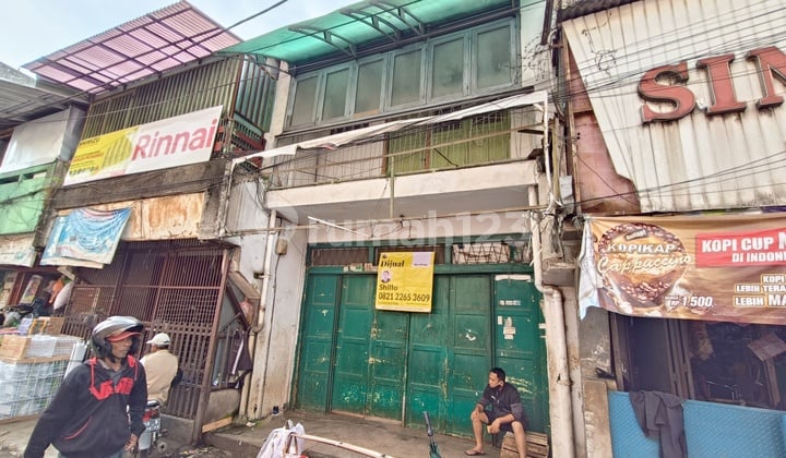 For Sale: Shop House on Pasar Bogor Street