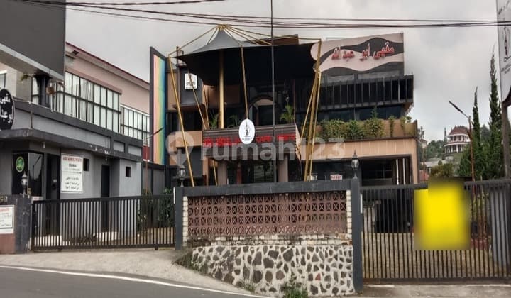 For Sale: Cafe Restaurant Plus Villa in the Puncak Cisarua Area