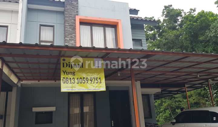 Rumah di Legenda Wisata Cibubur