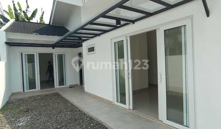 Rumah Hook Minimalis Modern di Bukit Cimanggu City