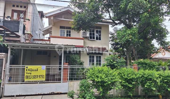 Rumah 1,5 Lantai di Jl Begonia Raya Taman Cimanggu
