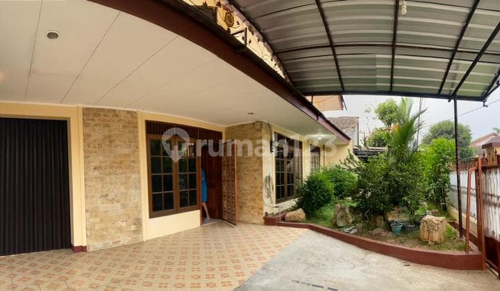 Rumah 2 Lantai di Jl Taman Sari Taman cimanggu