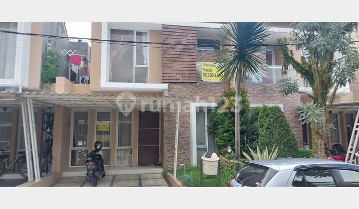 Disewakan Rumah Semi Furnish di Pamoyanan Town House Bogor Selatan