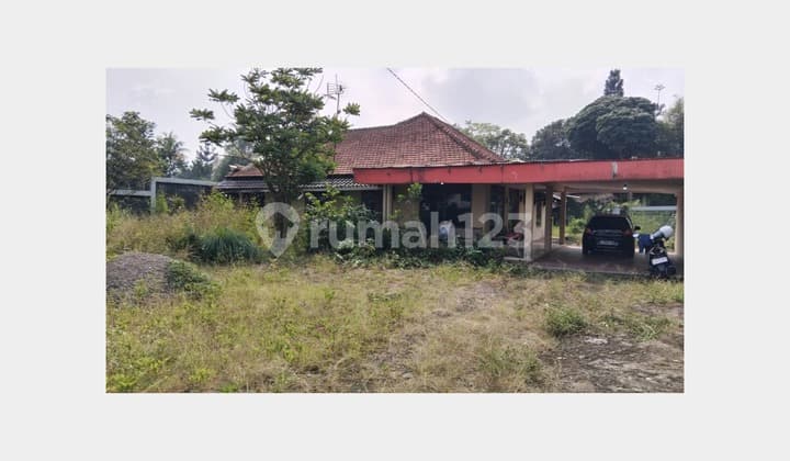 Hunian berlokasi di kawasan villa dan komersil