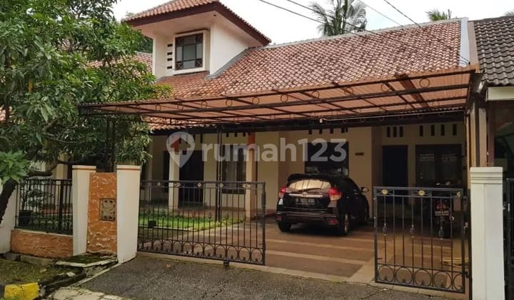 Rumah Luas Lingkungan Asri Siap Huni di Jatiwaringin, Bekasi