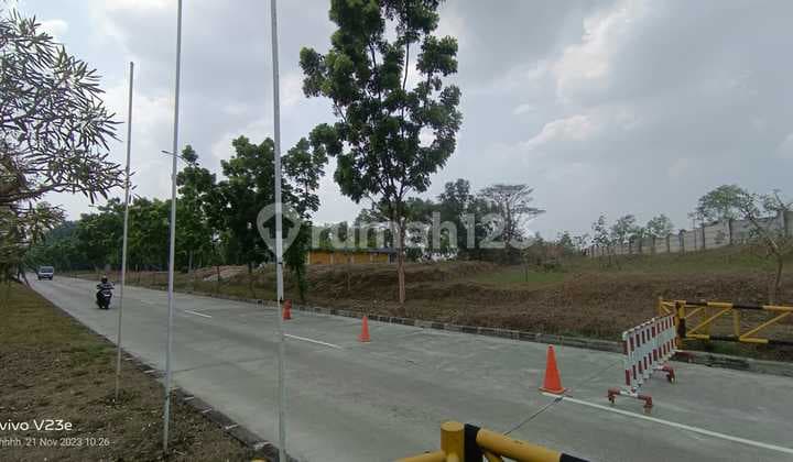 Tanah 8.000 m² Pinggir Jalan Kawasan Industri Cikampek, Karawang