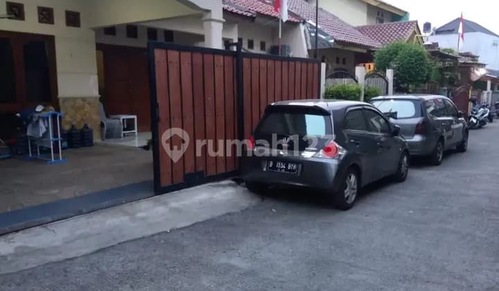 Rumah Hook Siap Huni dalam Perumahan di Jatimakmur, Bekasi