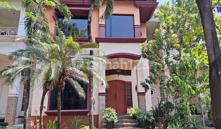 Rumah 2 Lantai Furnished Dekat Tol dan LRT di Jatibening, Bekasi