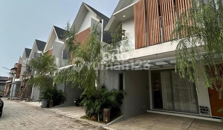 Rumah Baru Townhouse 10 Menit MRT Lb Bulus Otto Aw