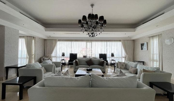 Luxury Apartment At Scbd Suites (L01)