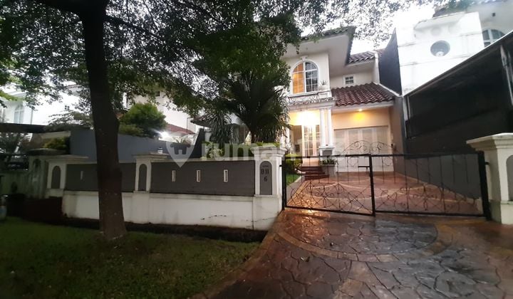 Rumah dengan Lingkungan Nyaman dan Tenang di Komplek Elit Sawangan (Ey01)