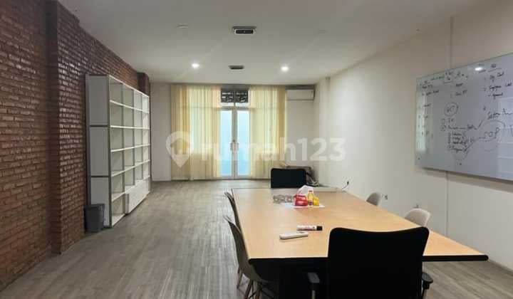 Rukan Cocok untuk Memulai Bisnis di Permata Senayan (Ad01)