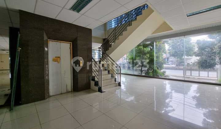 Siap untuk Operasional Bisnis Anda Gedung Kantor di Warung Buncit (Ad01)