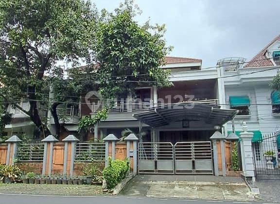Rumah di Lokasi Elite Pondok Indah (E01)