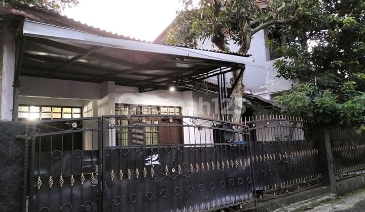 Rumah 2 Lantai di Perumahan Pharmindo Cimahi Selatan