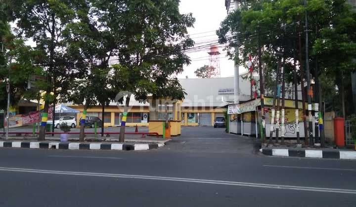 Bangunan bekas Giant Supermarket jl suci Bandung, Strategis buat usaha