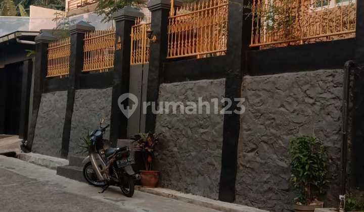 Rumah 2 Lantai Full Furnish dan Cafe cocok buat usaha dan di huni.