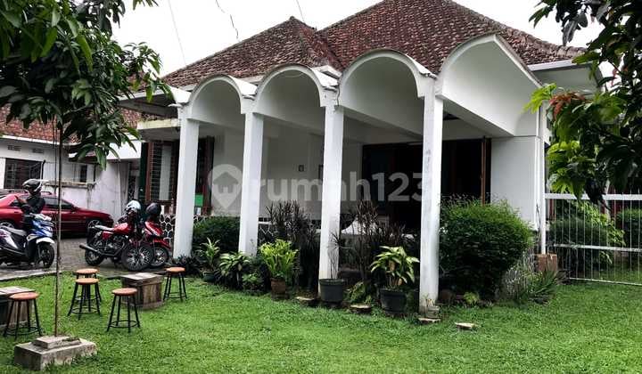 Rumah Bernilai Investasi Komersil di dekat Gedung Sate Bandung