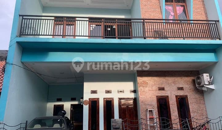 Rumah 2 Lantai di Graha Pesona Cisaranten Wetan