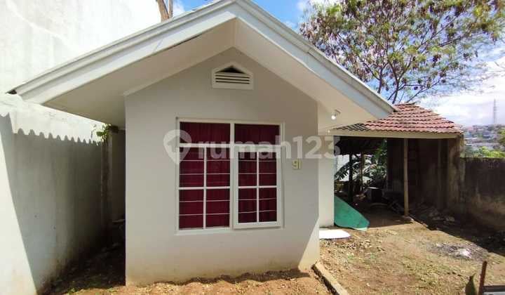 Jual Murah Rumah Plus Tanah Luas di Komplek Unisba Bandung